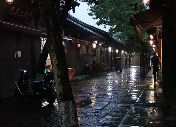 【我向两会提个问】建议贵阳优化公共交通网络